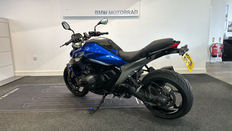 BMW R1300 R SE (25MY)